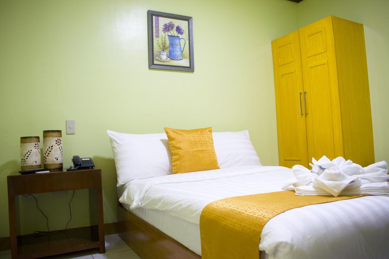 Royal Mansion Hotel Tabaco Exterior foto